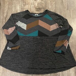 5/$15Chevron Pattern Long Sleeve Top